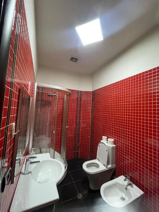 Luxury Apartment City Centre Tirana Exteriör bild