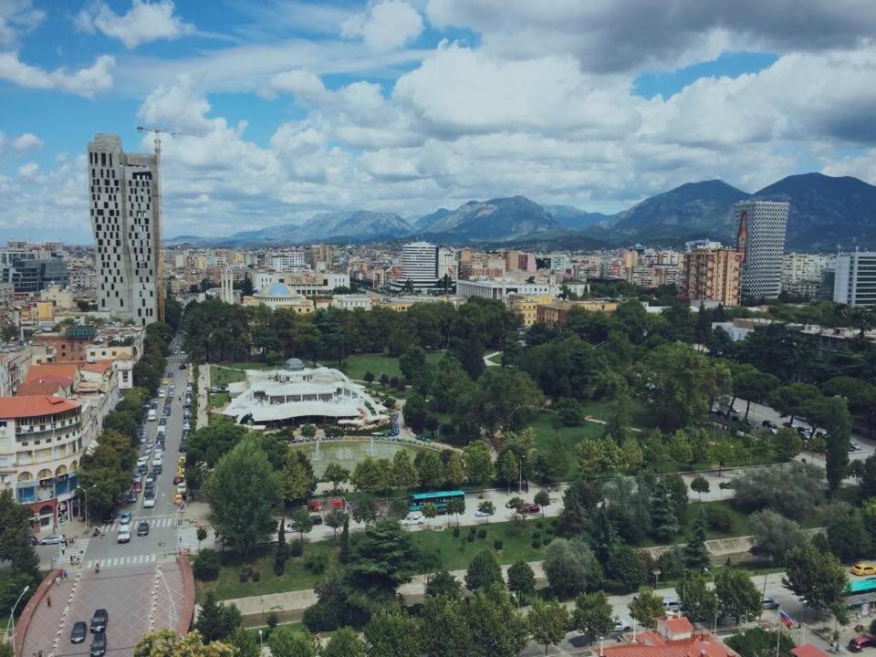 Luxury Apartment City Centre Tirana Exteriör bild